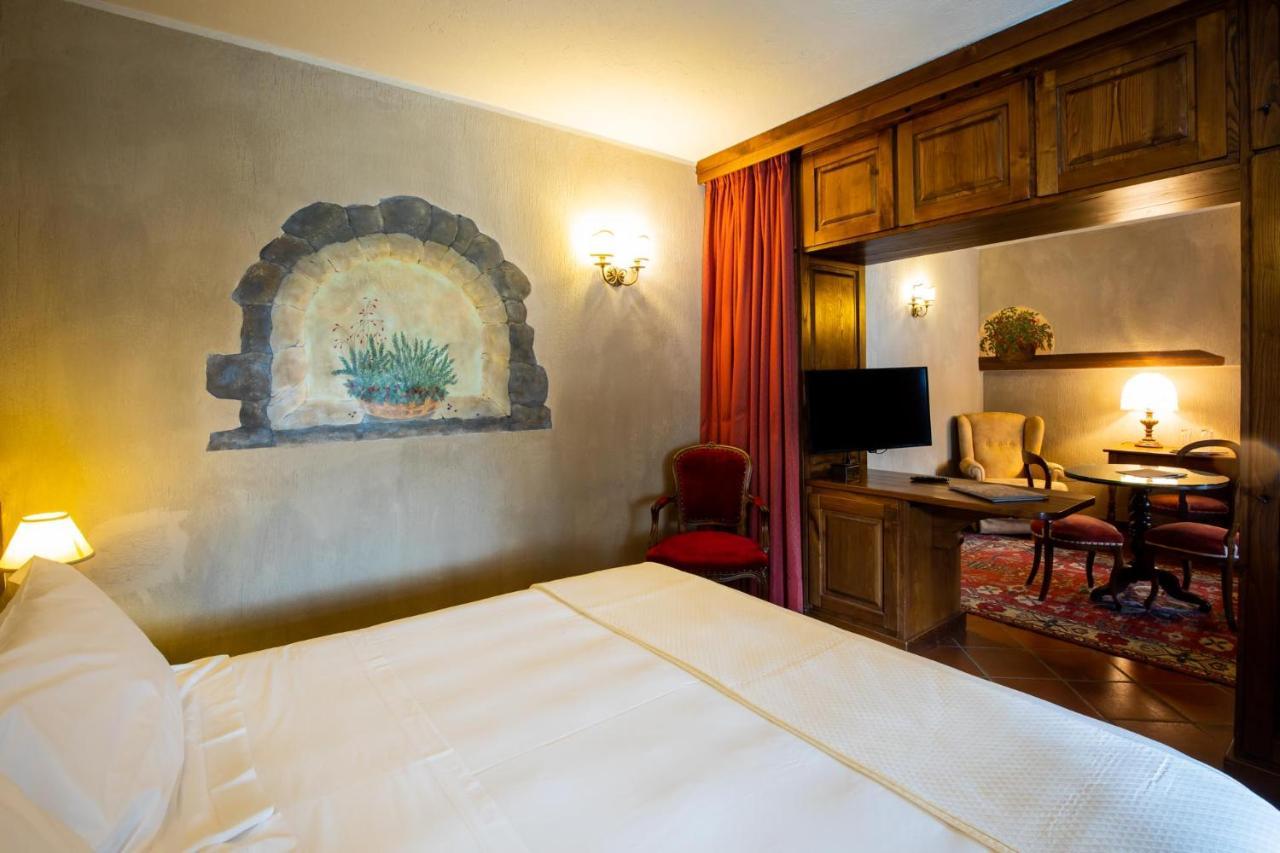 Relais Mont Blanc Hotel & Spa Ла-Саль Экстерьер фото
